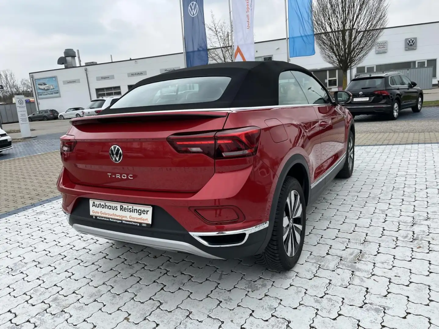 Volkswagen T-Roc Cabriolet 1.0 TSI Move (LED,NAVI,ACC,R-Kamera) Rot - 2