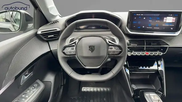 Peugeot 208 view 9