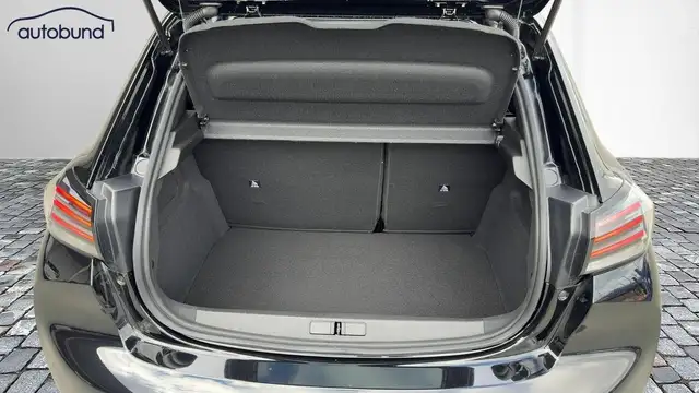 Peugeot 208 view 8