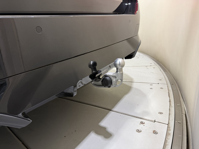 BMW 540 d xDrive Touring M Sportpaket Pro AHK ACC HUD — photo 9