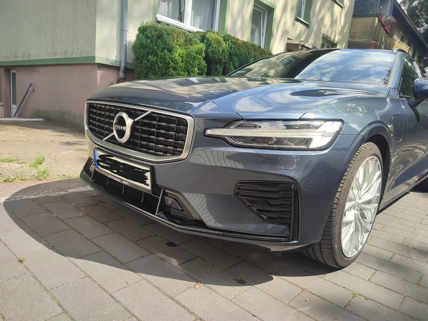 Volvo V60 V60 Plug-In-Hybrid T6 AWD Twin Engine Geartronic R Blau - 2