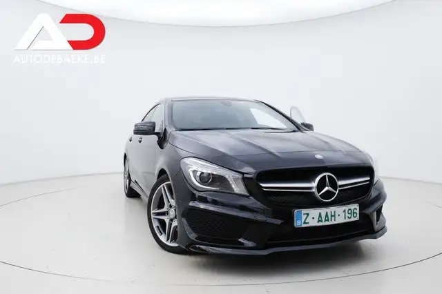 Mercedes-Benz CLA 180 AMG Line / Sportuitlaat / Xenon / Garantie