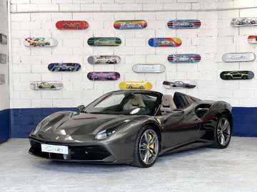 488 4.0 V8 670ch Spider