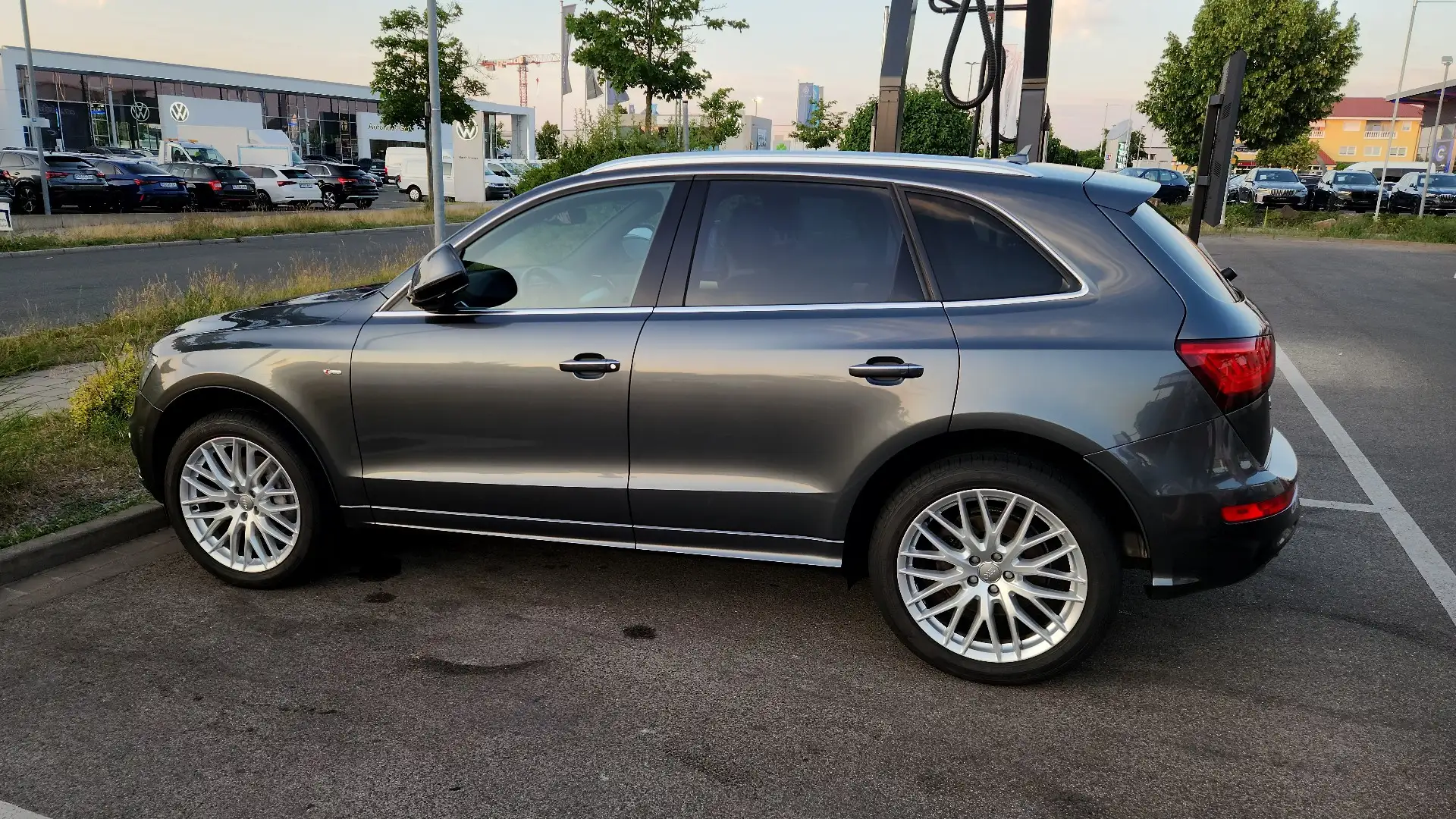 Audi Q5 3.0 TDI (clean diesel) quattro S tronic Grau - 2