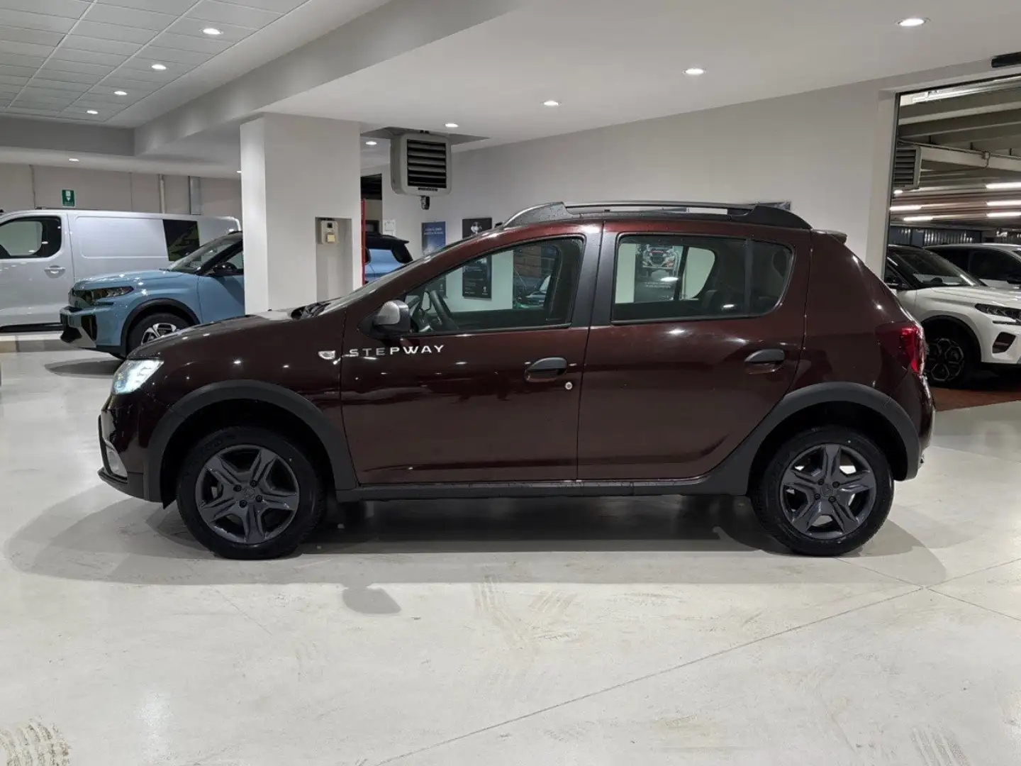 Dacia Sandero 0.9 TCE STEPWAY S&S EU6 Bruin - 2