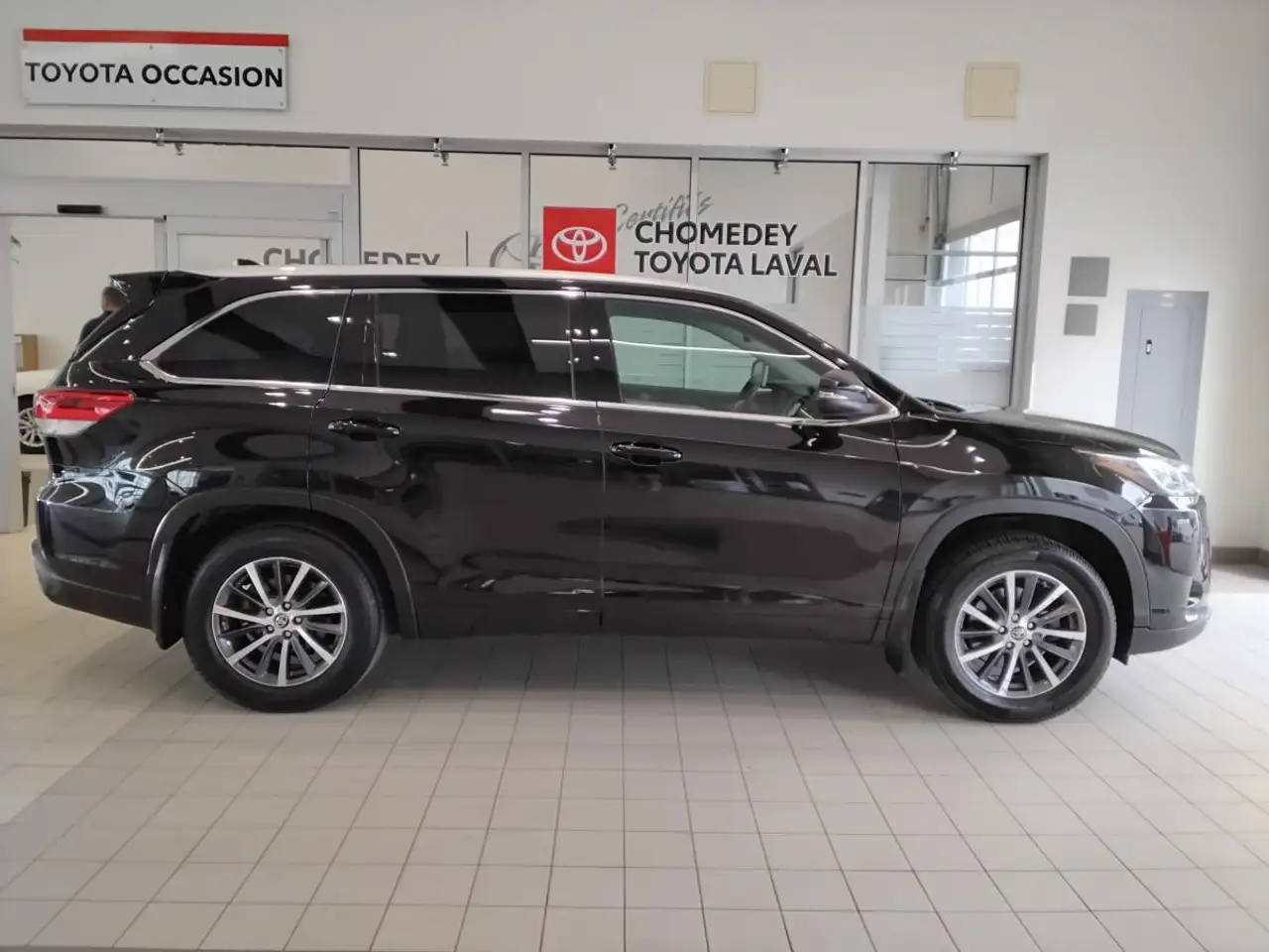 Toyota Highlander снимка Toyota Highlander