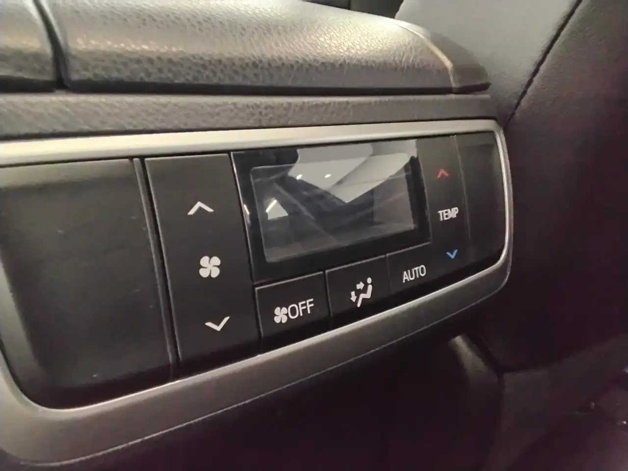 Toyota Highlander снимка Toyota Highlander
