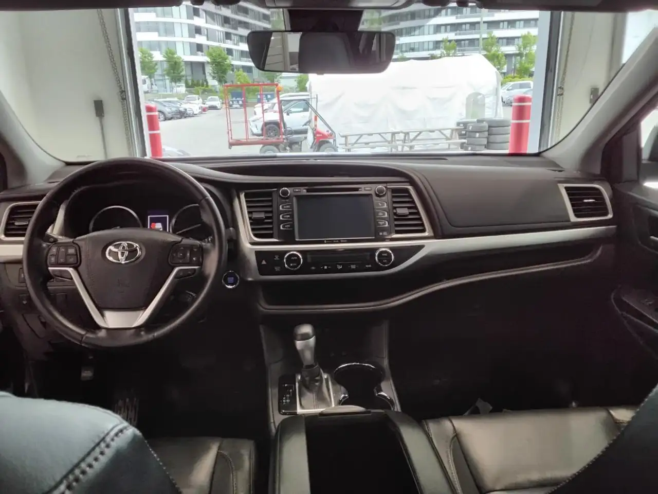 Toyota Highlander снимка Toyota Highlander