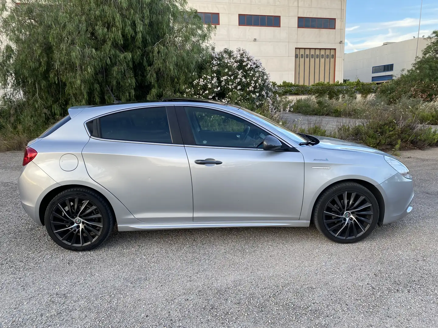 Alfa Romeo Giulietta 1.6 jtdm Veloce - 2