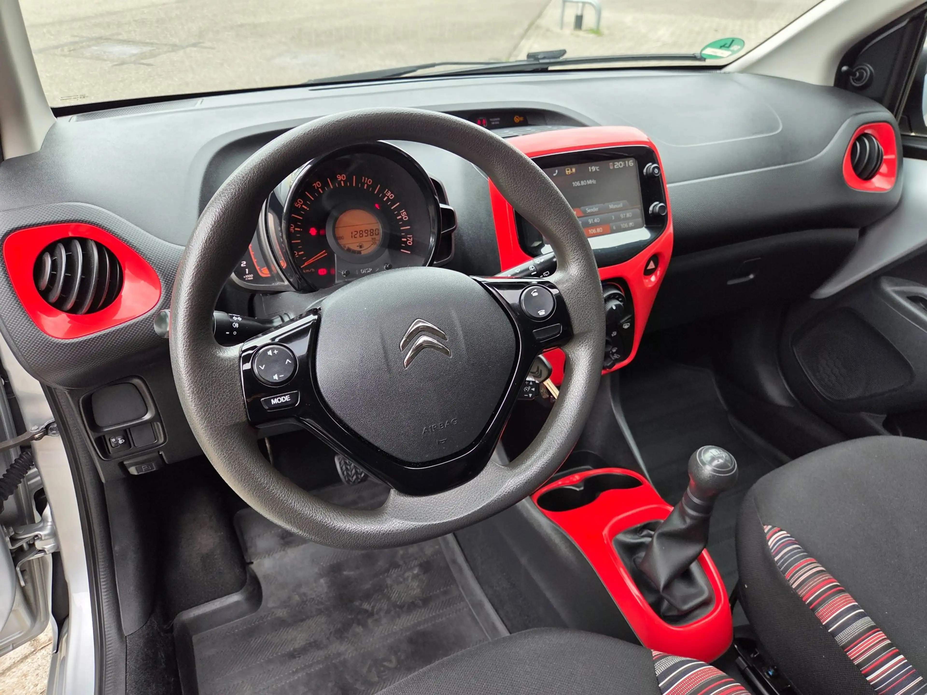 Citroen C1 1.2 PureTech Shine Mooie Auto — photo 15