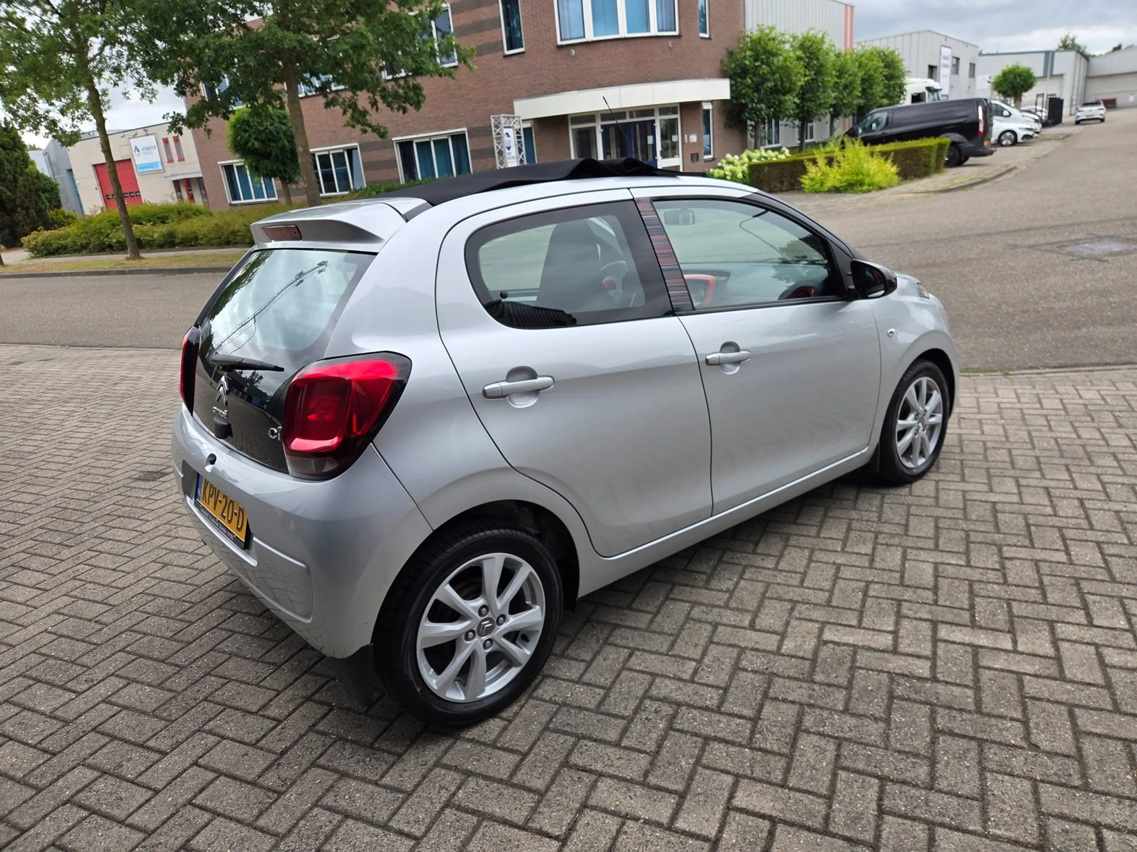 Citroen C1 1.2 PureTech Shine Mooie Auto — photo 7