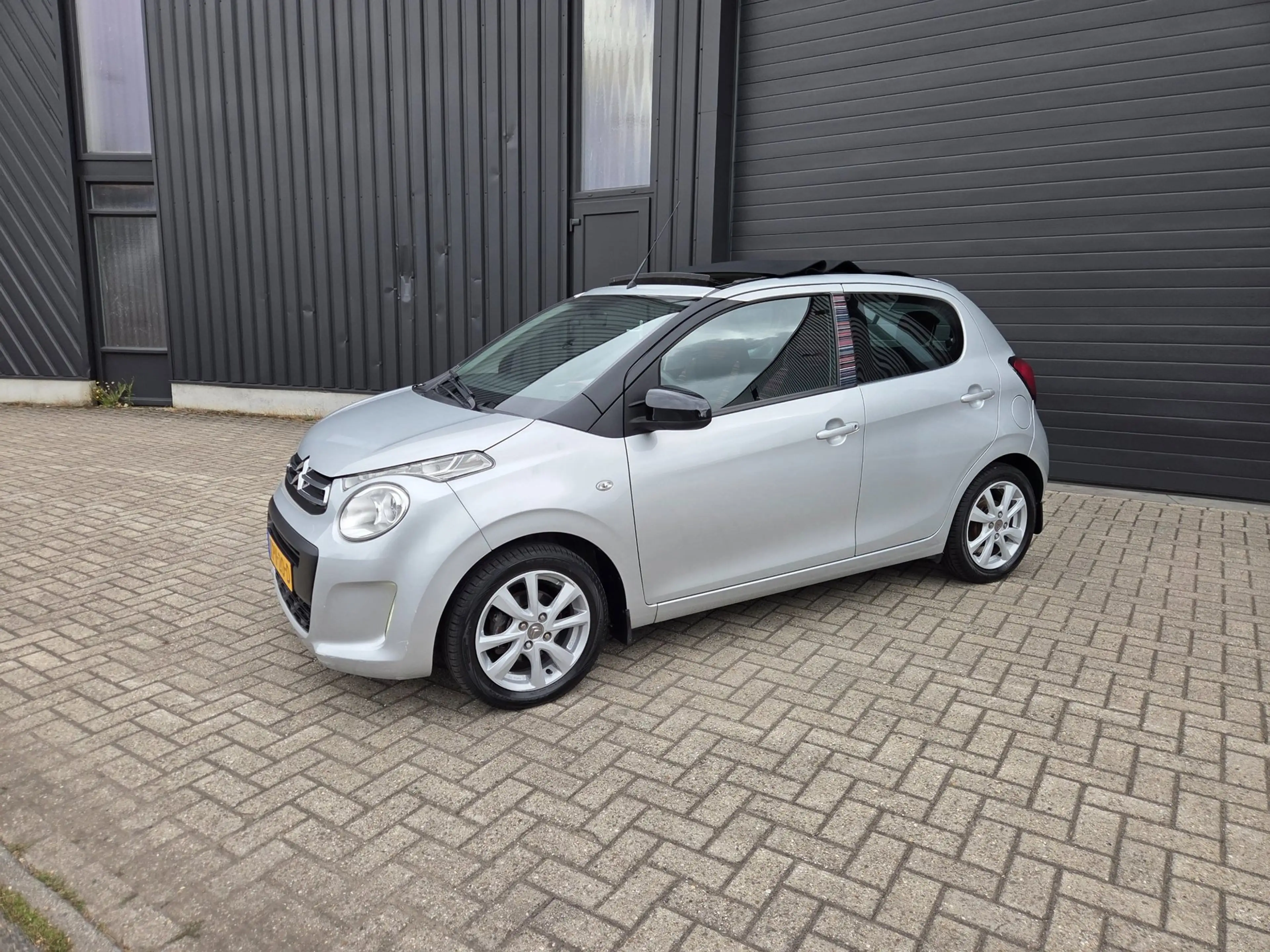 Citroen C1 1.2 PureTech Shine Mooie Auto — photo 2