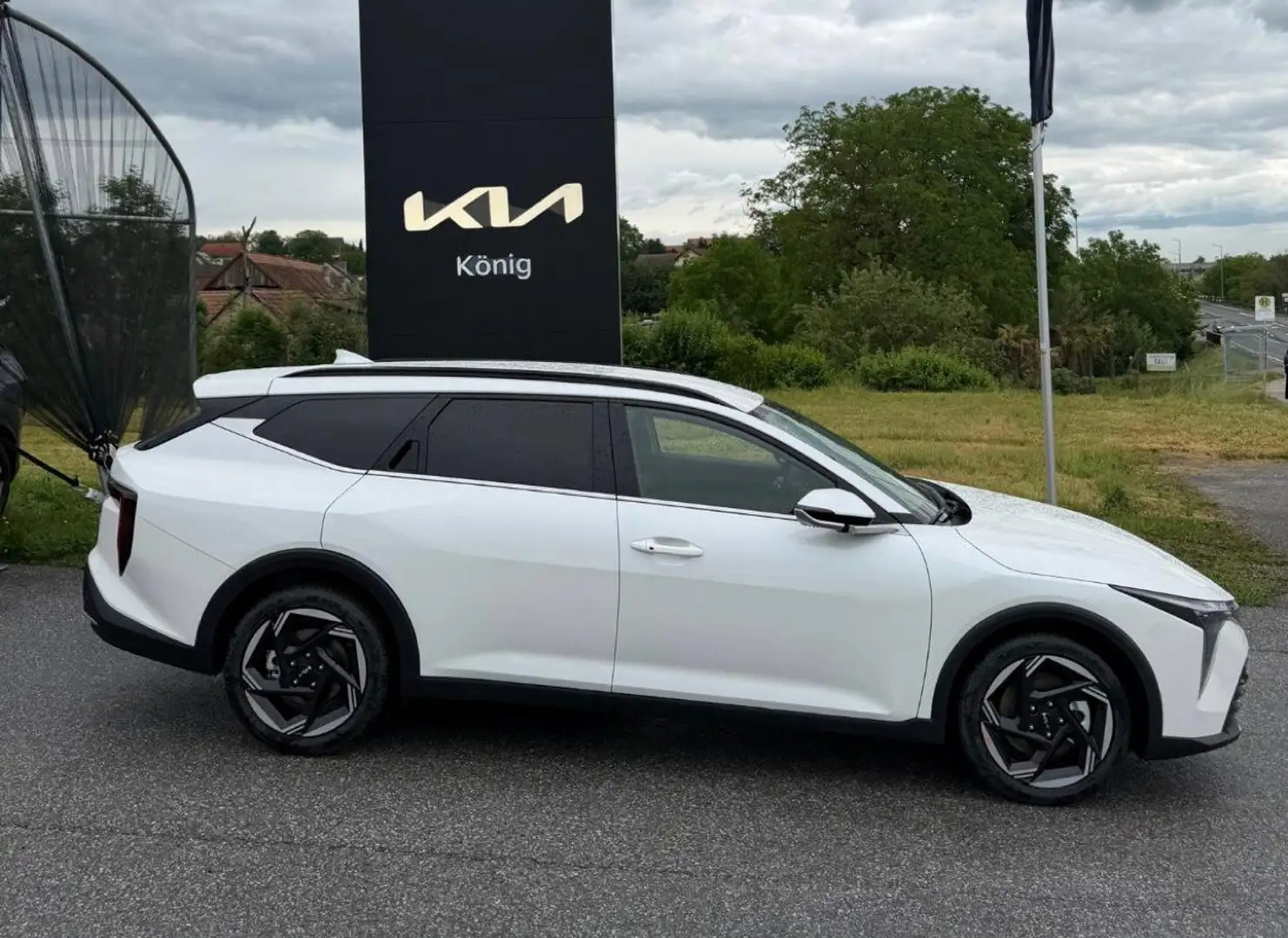 Kia K4 K4 WGN/GOLD/1.0 TGDI /DCT7 48V/115 Weiß - 1