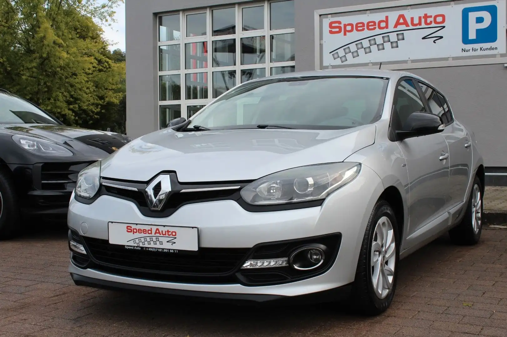Renault Megane Lim. TCe 130 Limited/NAVI/TEMPOMAT/PDC Grau - 2