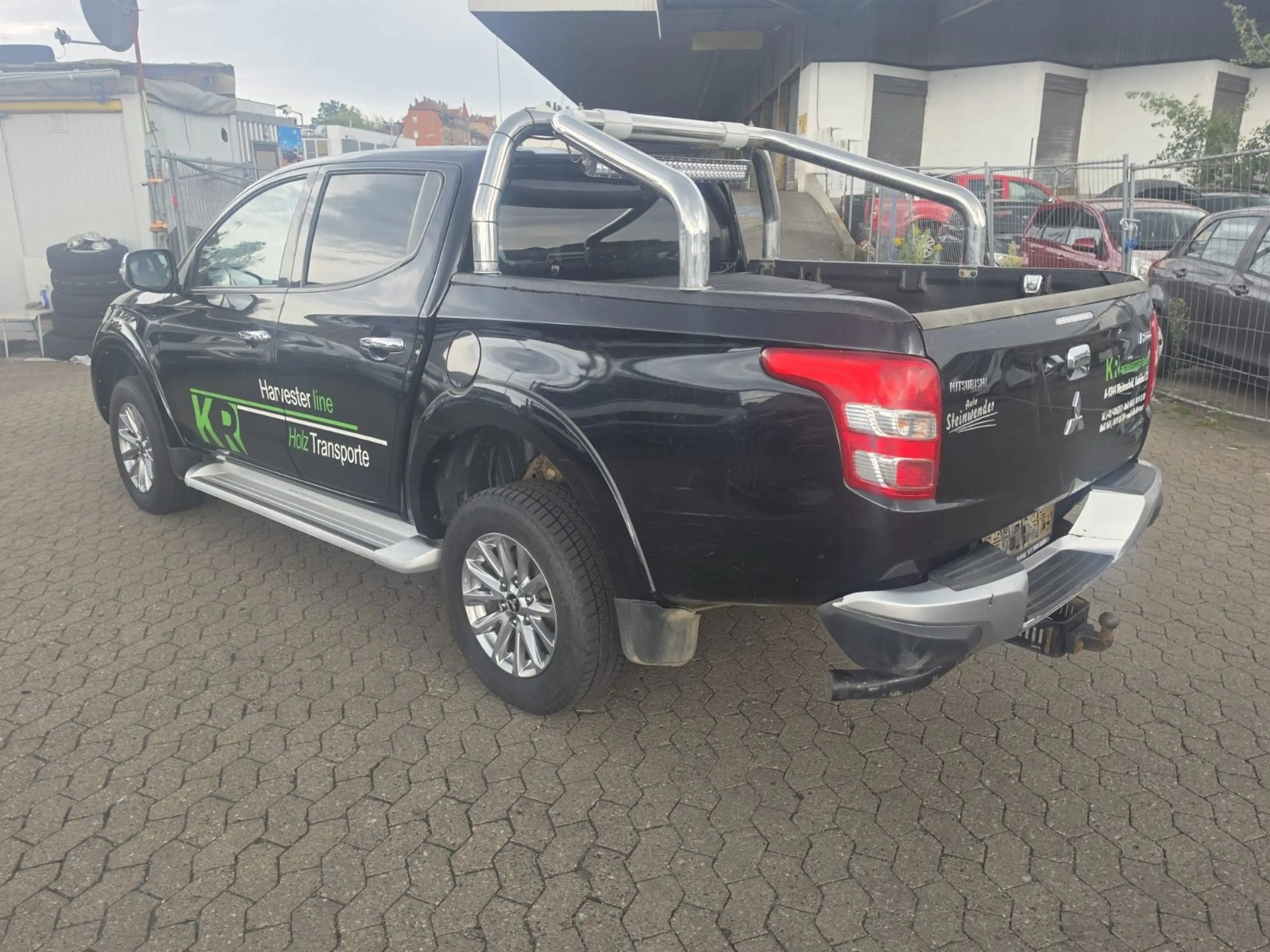 Mitsubishi L200 — photo 15