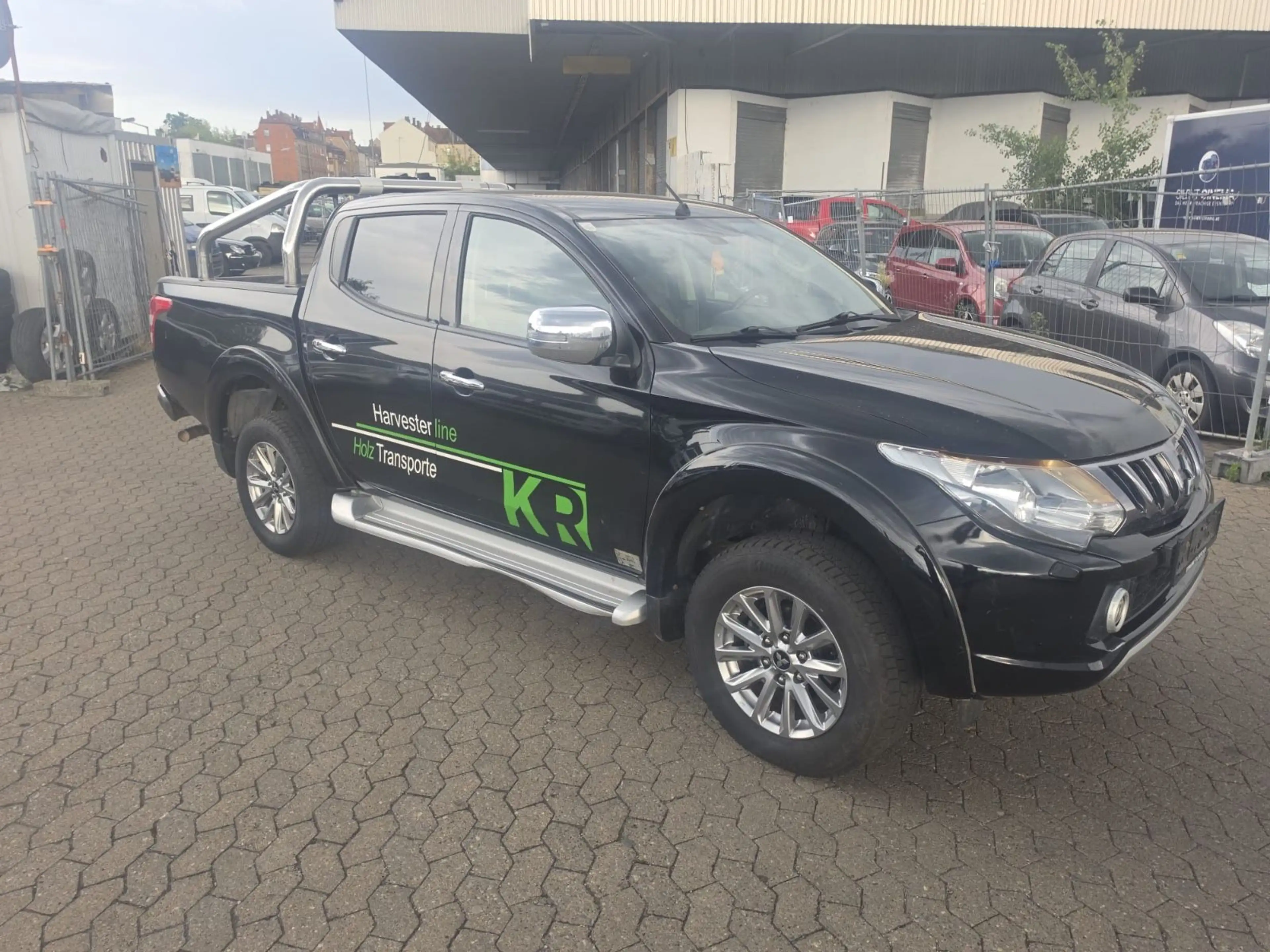 Mitsubishi L200 — photo 6