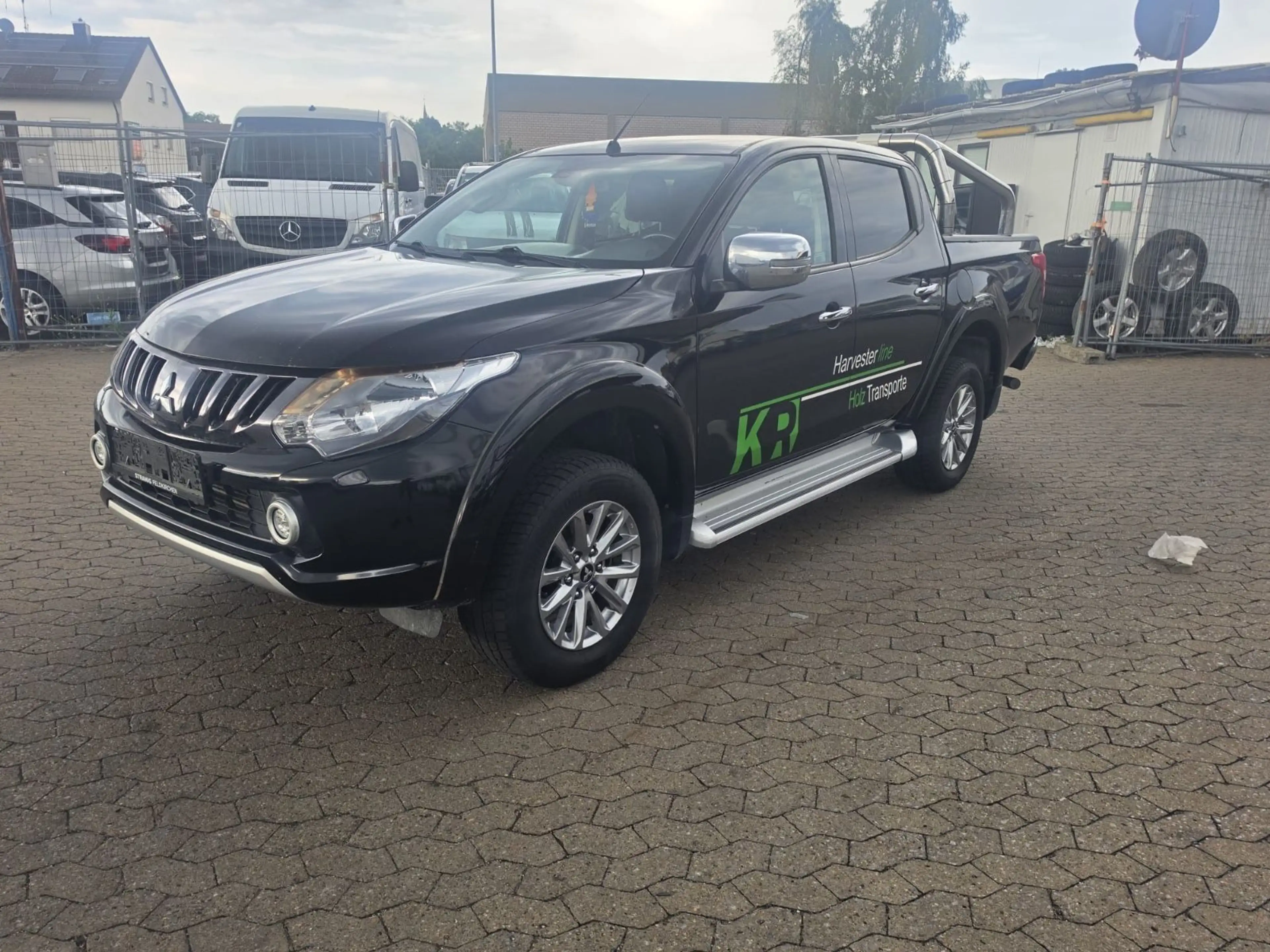 Mitsubishi L200