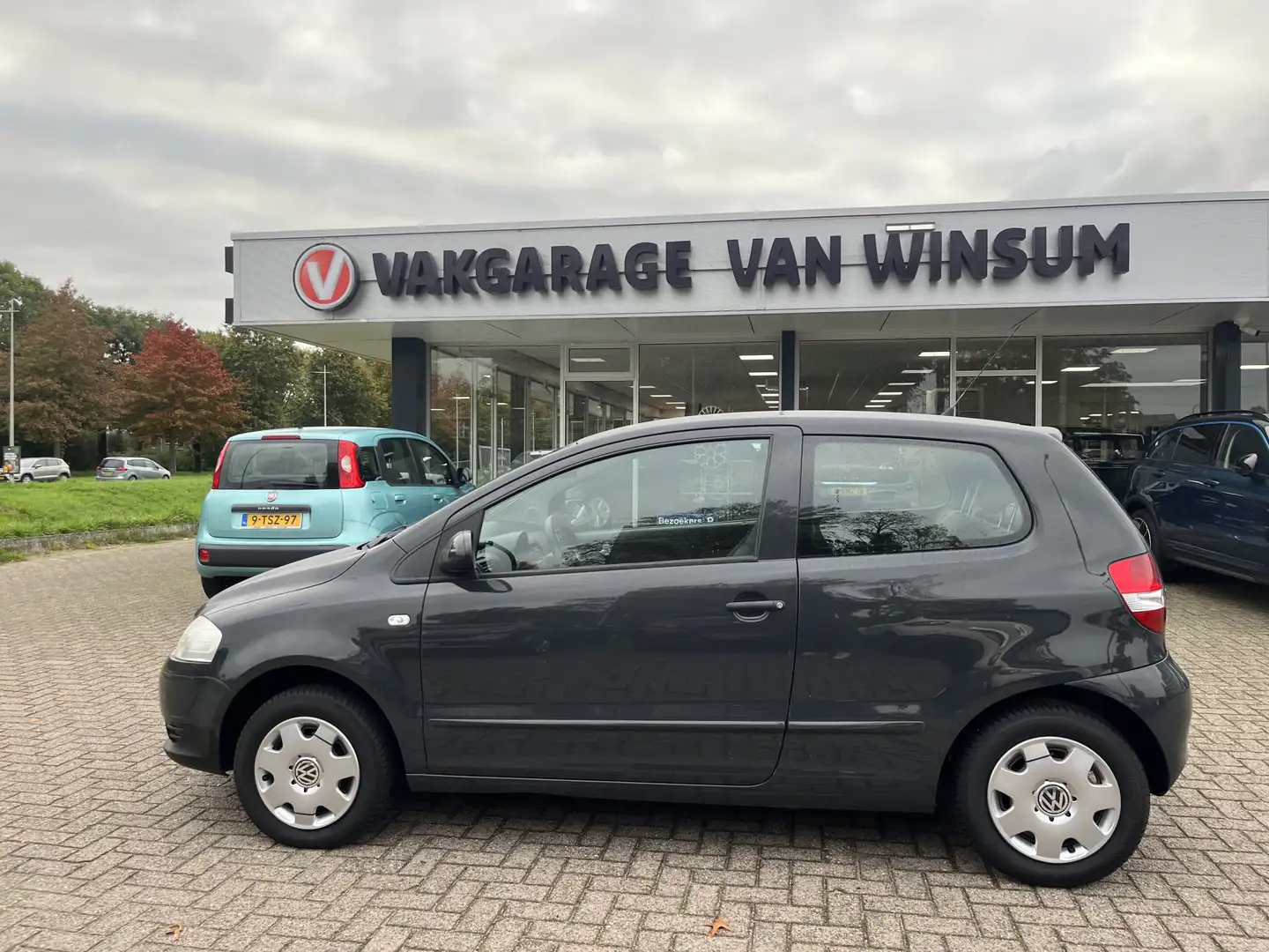 Volkswagen Fox 1.2 Trendline Nap Grijs - 2