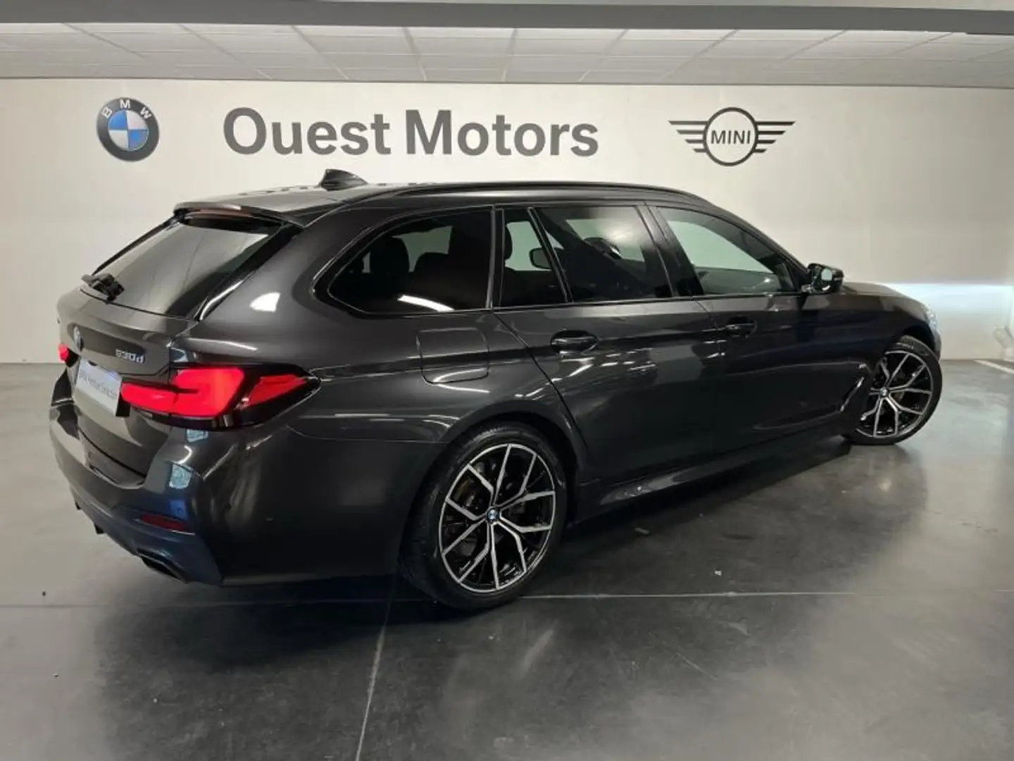 BMW 530 530dA xDrive 286ch M Sport Steptronic Gris - 2