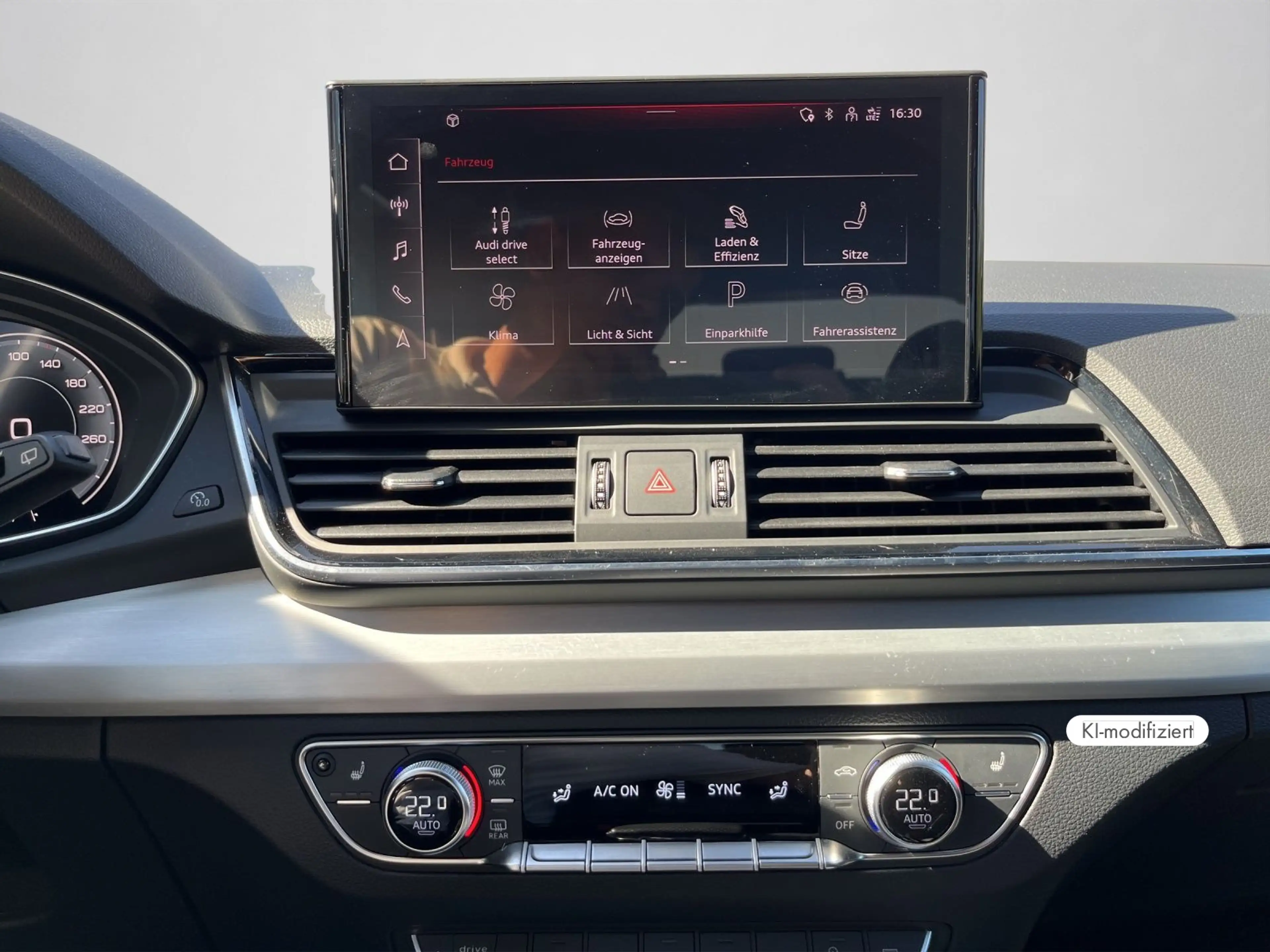 Audi Q5 50 TFSIe quattro S tronic S line NAVI SHZ LED — photo 12