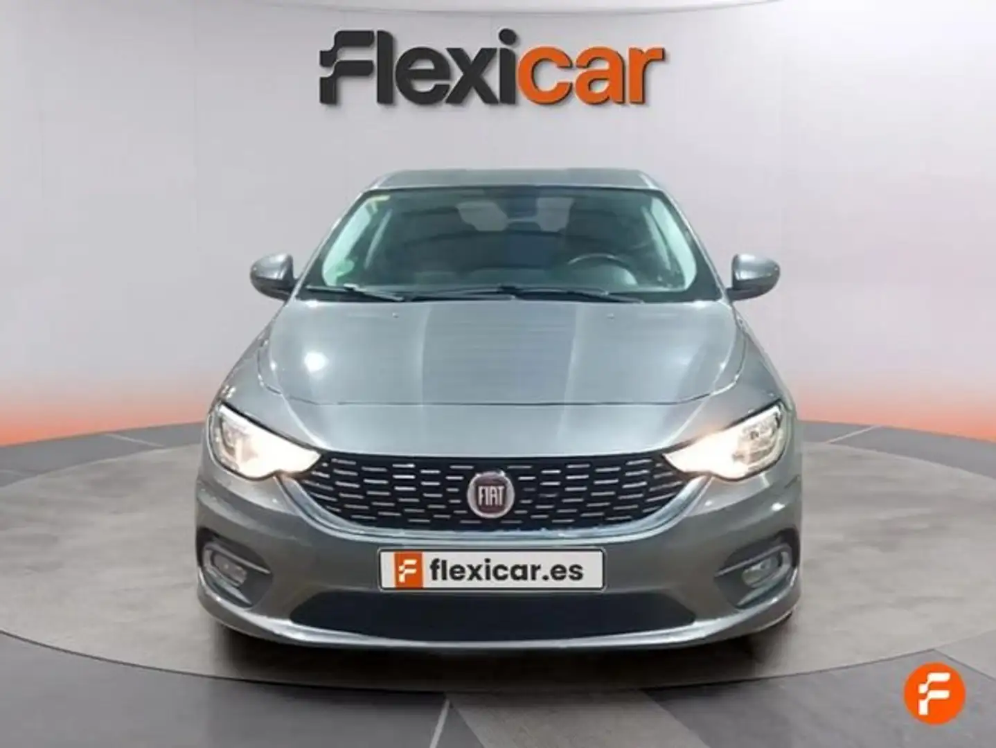 Fiat Tipo 1.4 16v Easy Business 70kW (95CV) 5p. Gris - 2
