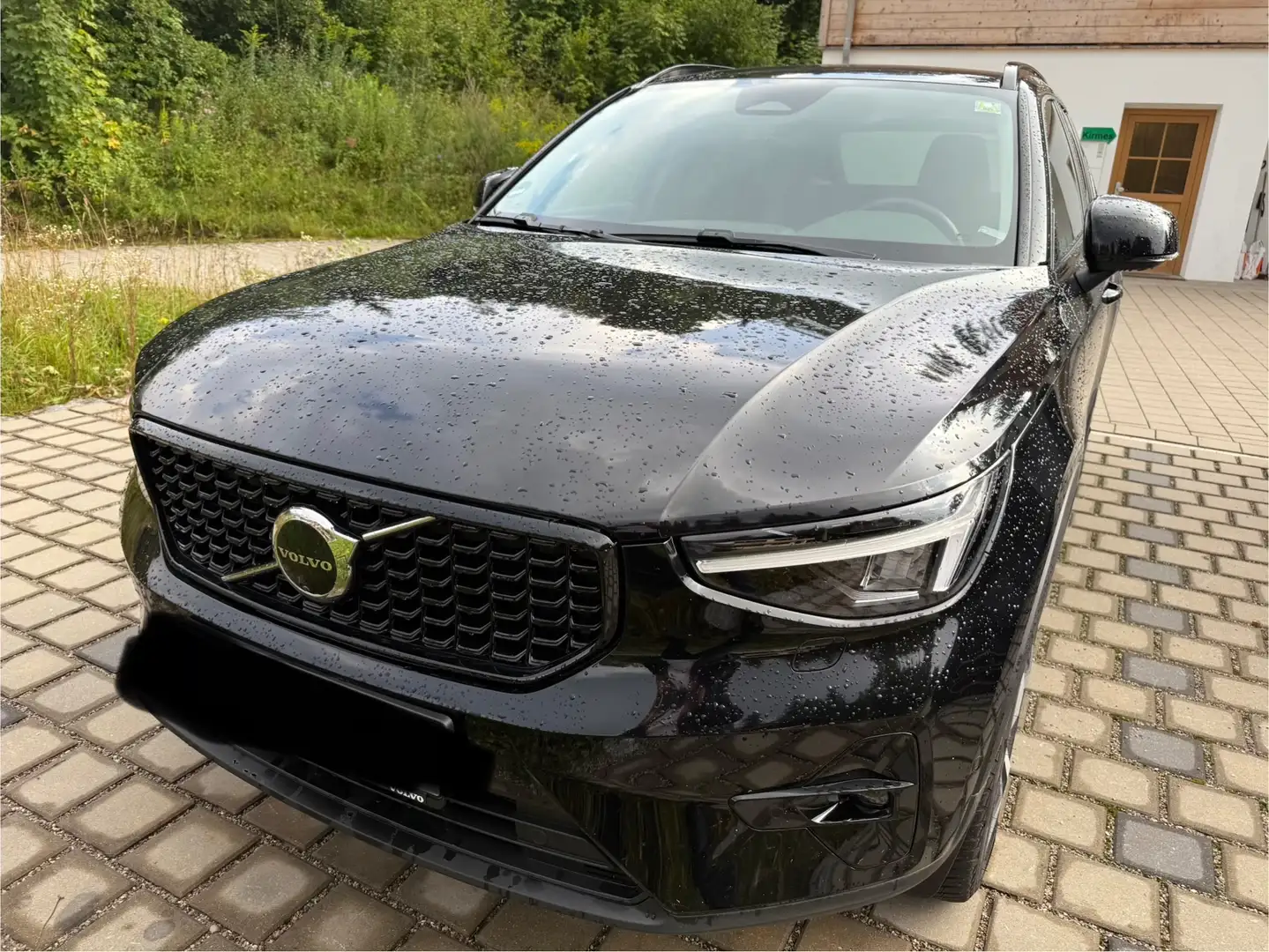Volvo XC40 XC40 B4 B DKG Plus Dark Schwarz - 1