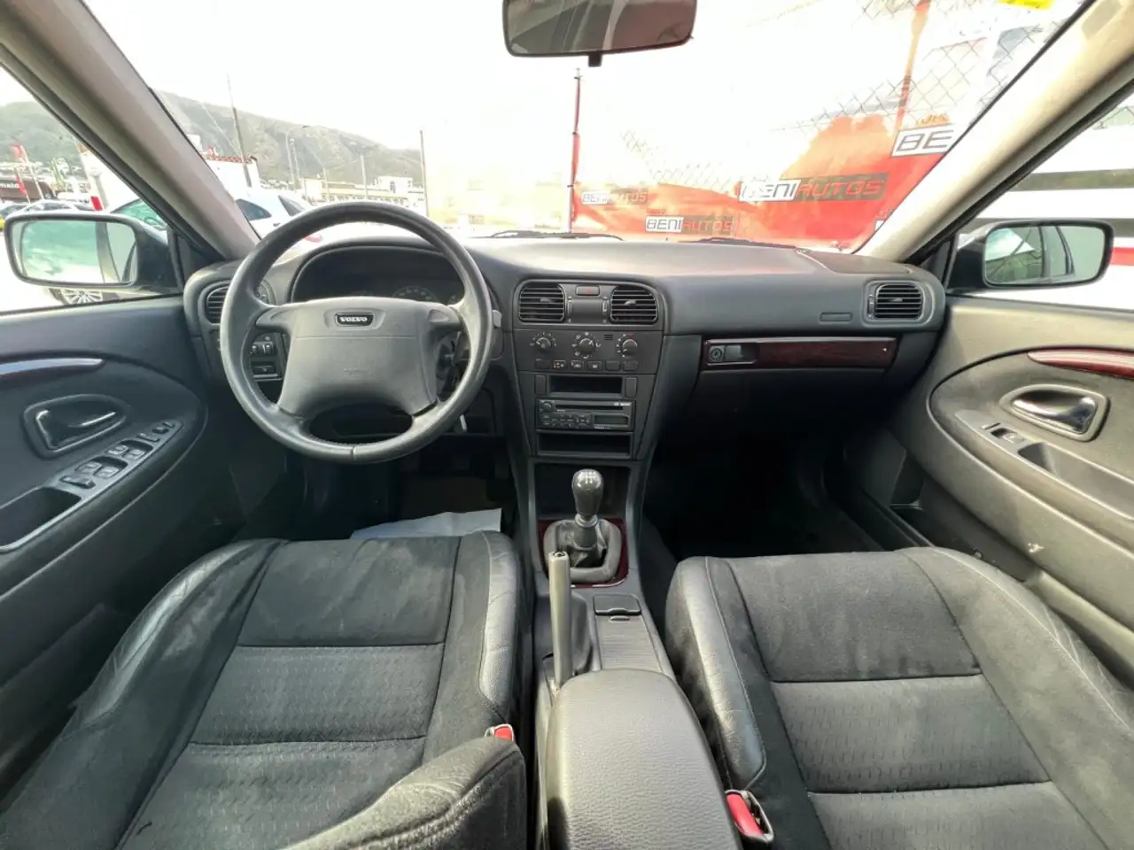 Volvo S40 1.8, foto 11