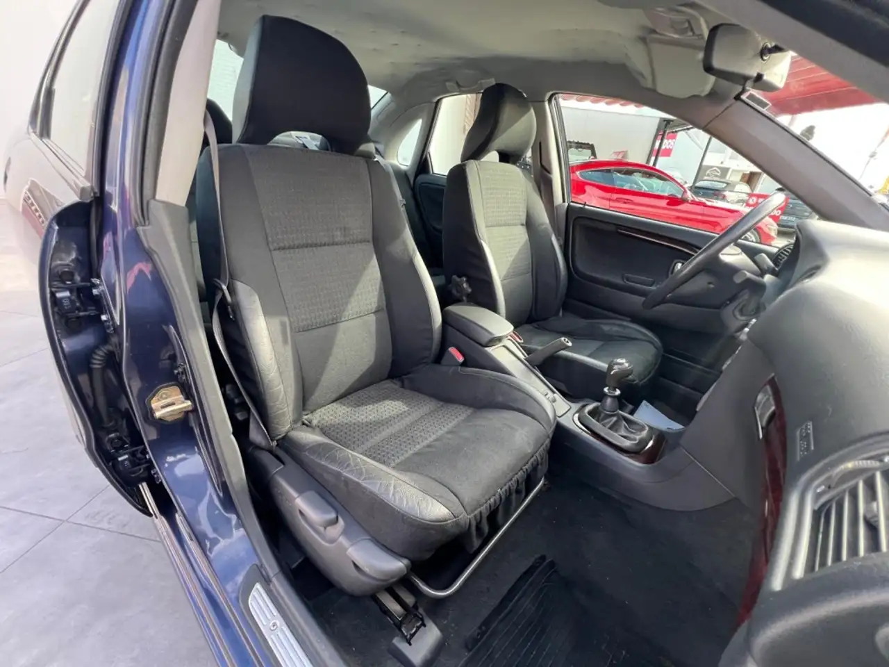 Volvo S40 1.8, foto 12