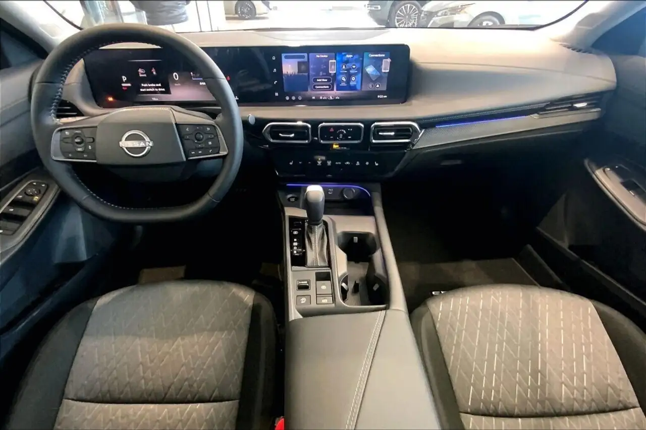Nissan Sentra снимка Nissan Sentra