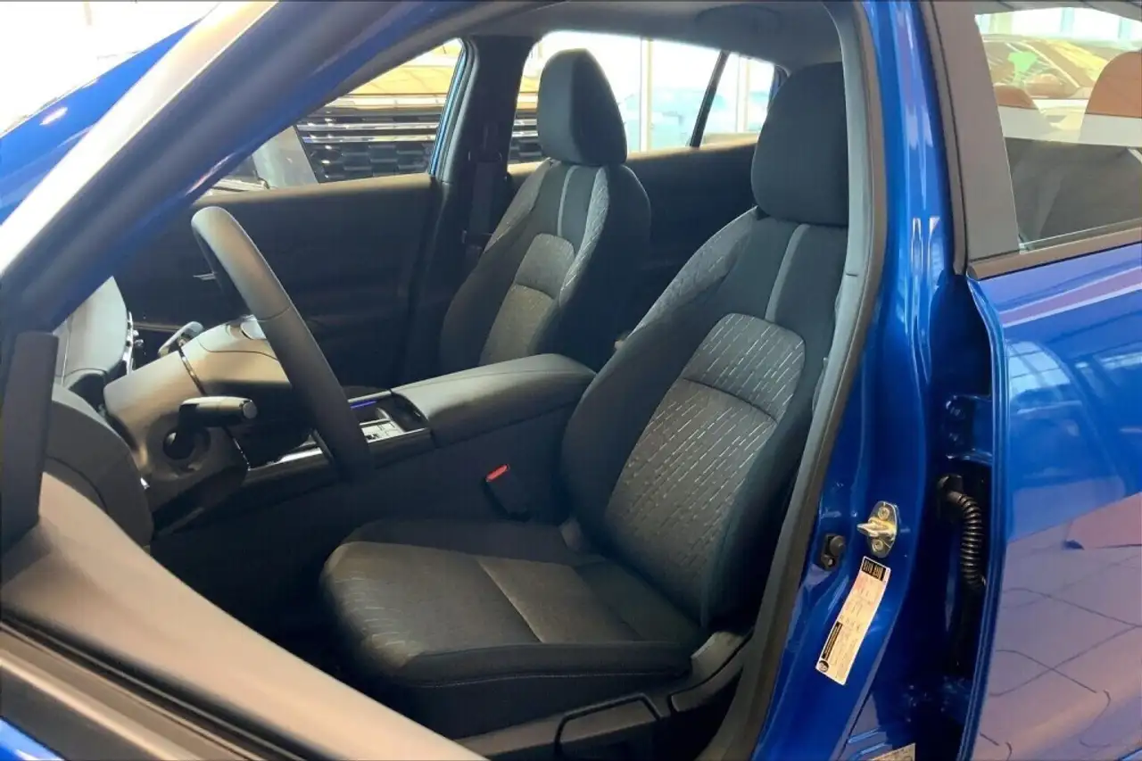 Nissan Sentra снимка Nissan Sentra