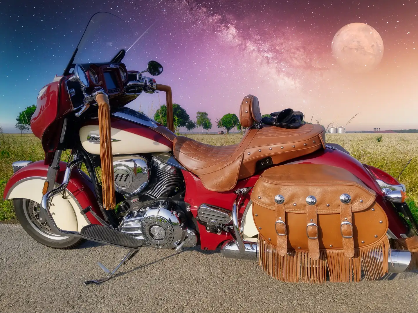 Indian Roadmaster Red - 1