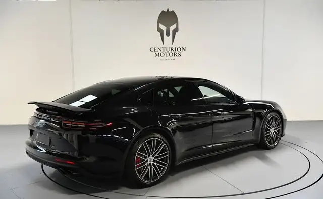 Porsche Panamera view 4