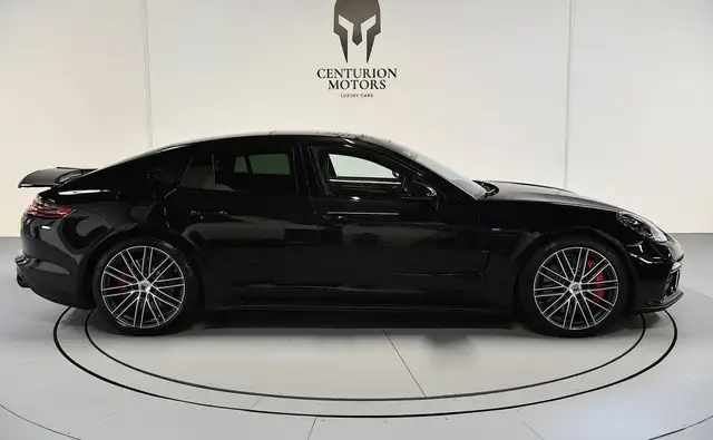 Porsche Panamera view 3