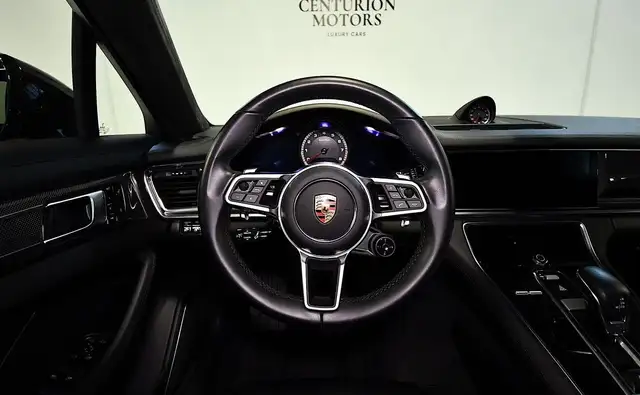 Porsche Panamera view 10