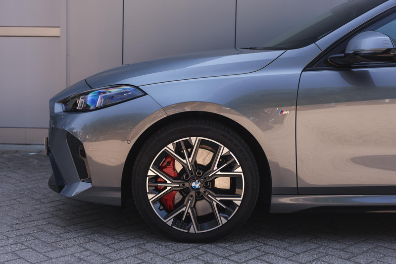 BMW 120 1 Serie M Sport Automaat / Sportstoelen / Achterui — photo 4