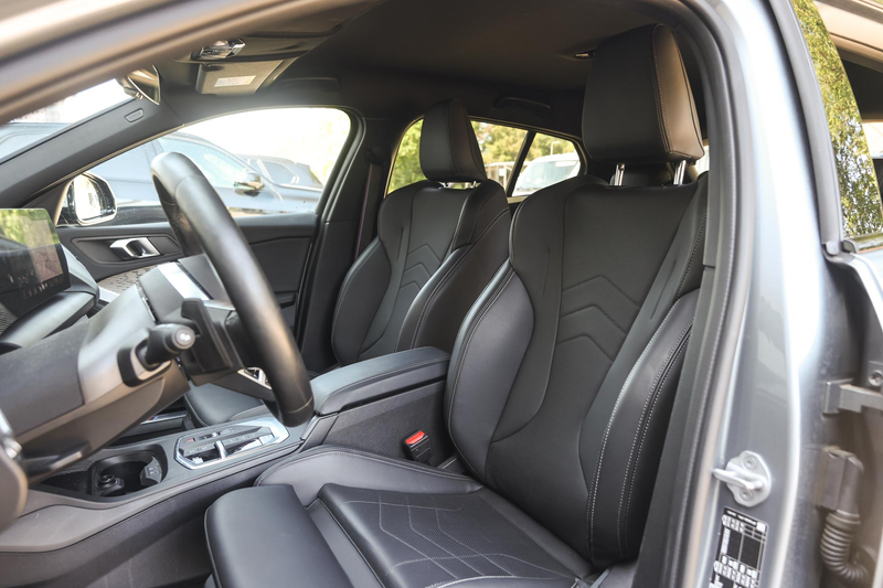 BMW 120 1 Serie M Sport Automaat / Sportstoelen / Achterui — photo 11