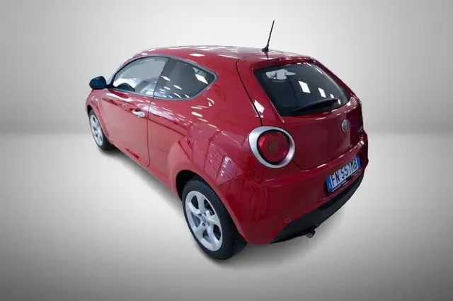 Alfa Romeo Mito view 3
