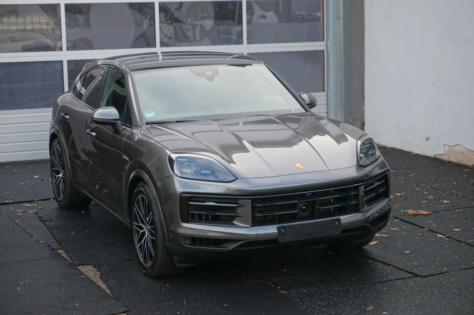 Porsche Cayenne Coupe E-Hybrid*AHK*BOSE*InnoDrive*360Kam Grau - 2
