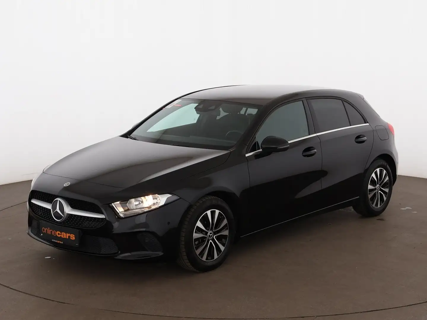 Mercedes-Benz A 180 d Style Aut AHK LEDER NAVI SITZHZG ASSIST Schwarz - 2