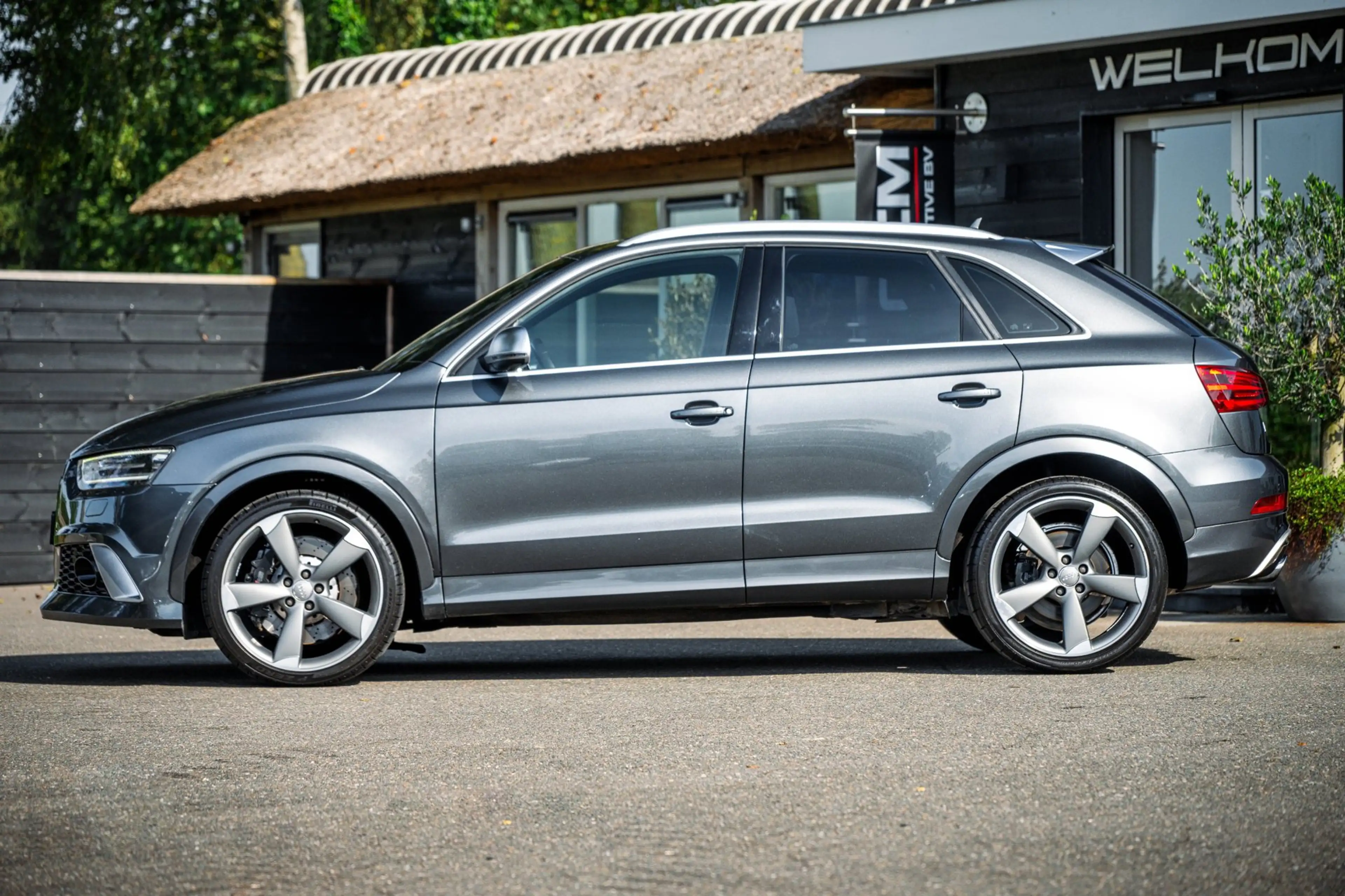 Audi RS Q3 2.5 TFSI Q3 quattro I perfect onderhouden I Pano I — photo 6