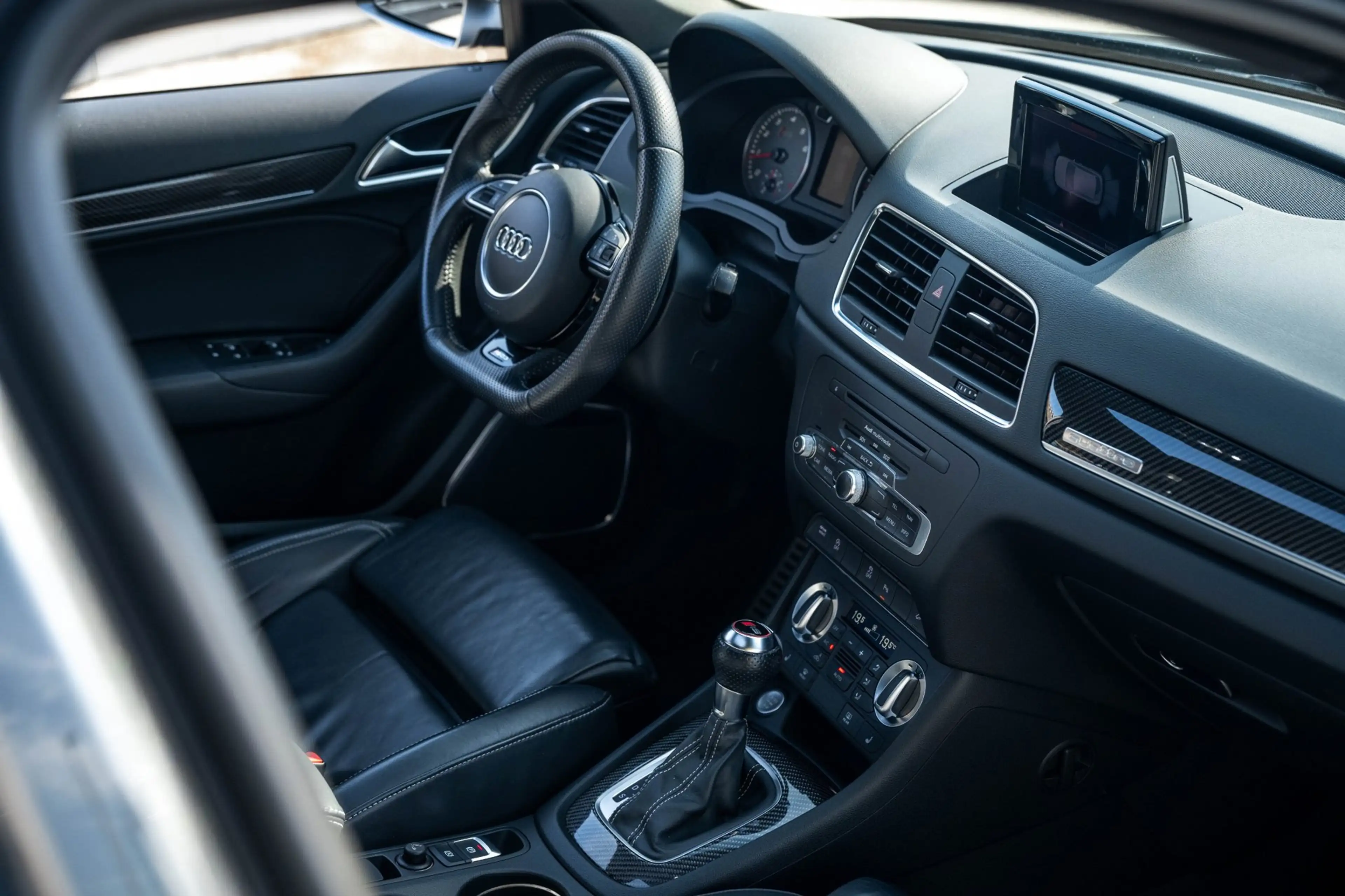 Audi RS Q3 2.5 TFSI Q3 quattro I perfect onderhouden I Pano I — photo 2