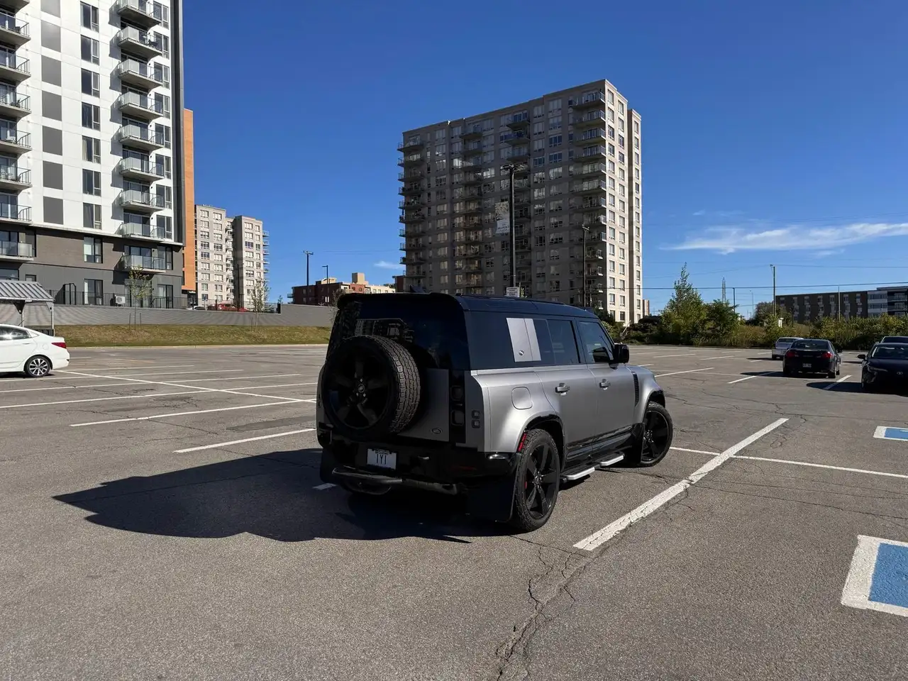 Land Rover Defender снимка Land Rover Defender