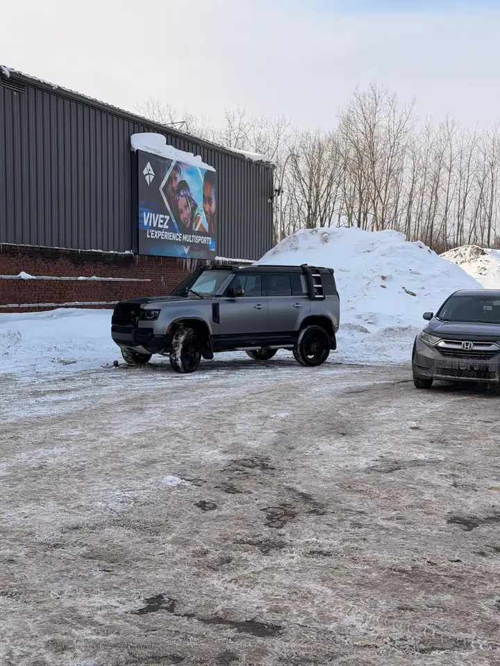 Land Rover Defender снимка Land Rover Defender