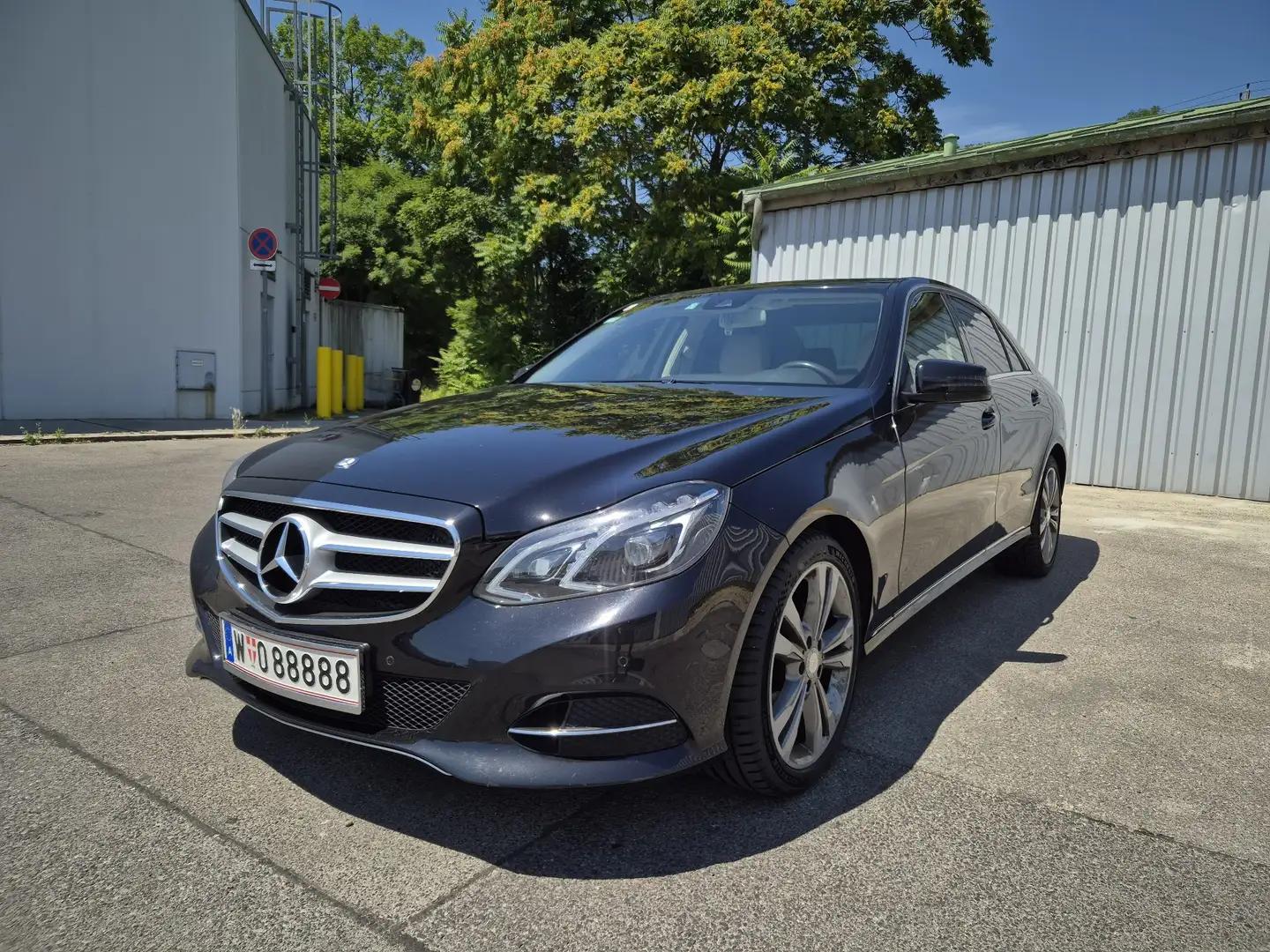 Mercedes-Benz E 220 Avantgarde A-Edition CDI Aut. - 2