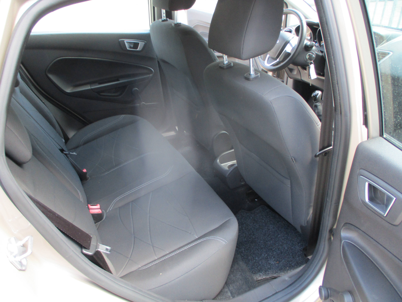 Ford Fiesta Trend — photo 8