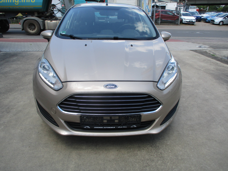 Ford Fiesta Trend — photo 14