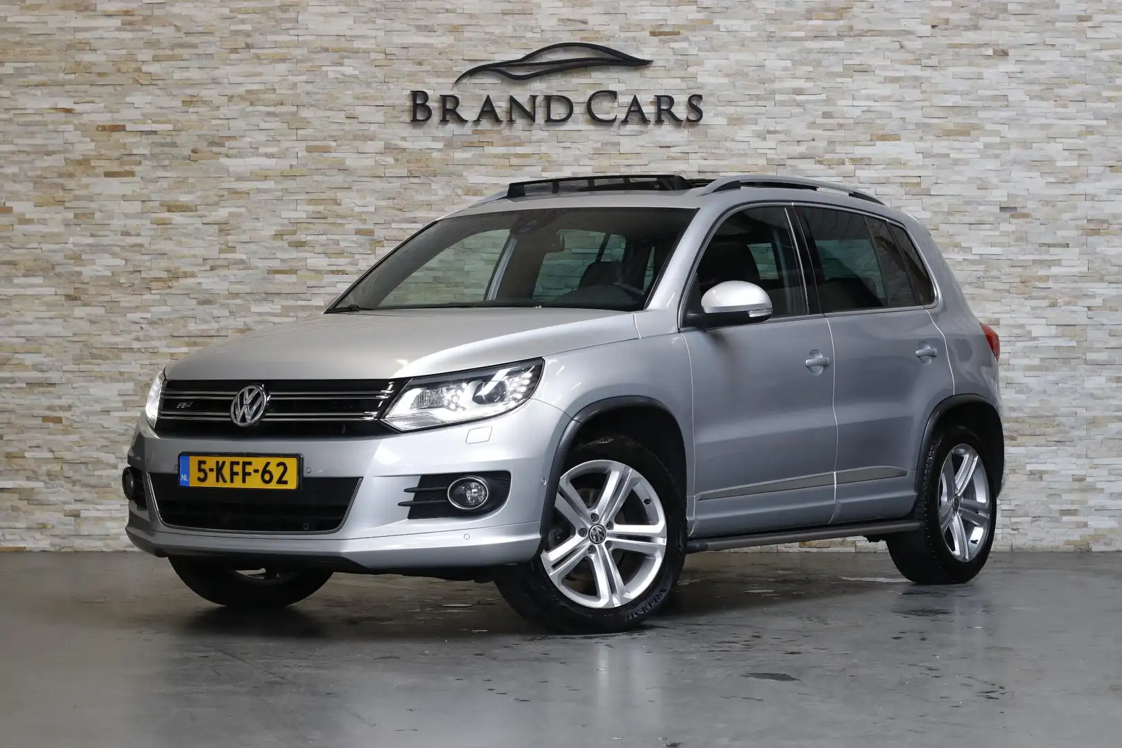 Volkswagen Tiguan 1.4 TSI Sport&Style R-line Edition PANO | LEDER | Gris - 1