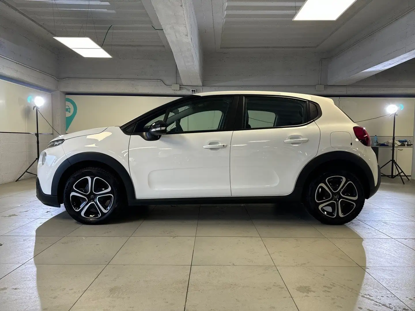 Citroen C3 PureTech 68 Feel Blanc - 2
