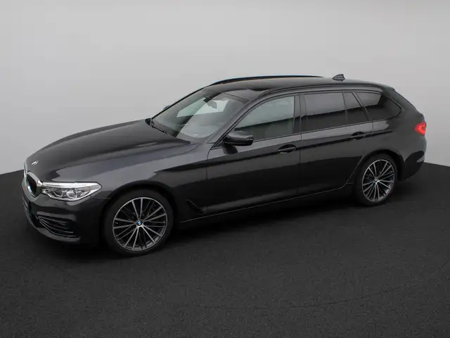 BMW 5 Series view 12