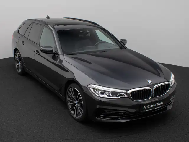 BMW 5 Series view 3